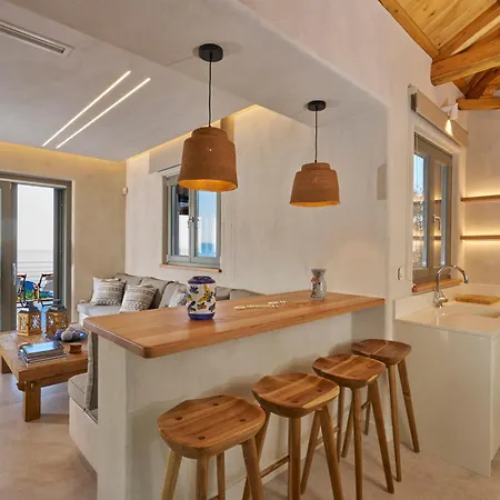 Villa Pnoe Skopelos Town