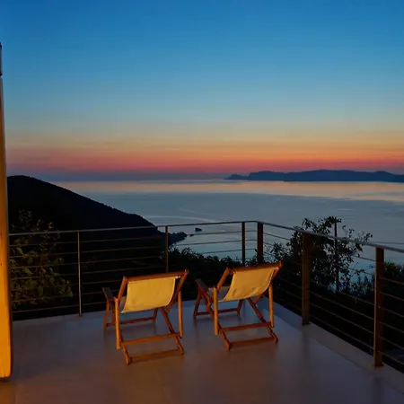 Villa Pnoe Skopelos Town