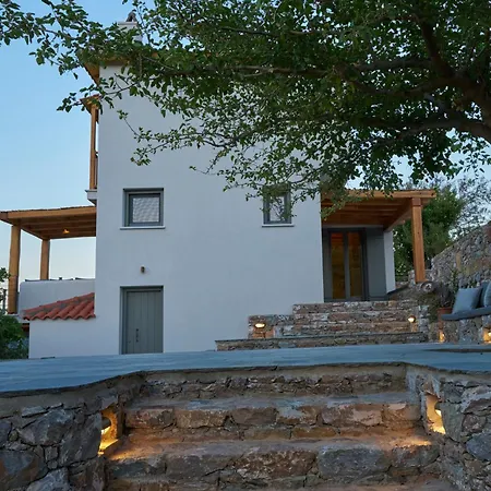 Pnoe Skopelos Town